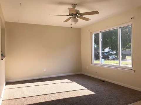 15633 Meadow St, Romulus, MI 48174 photo 3