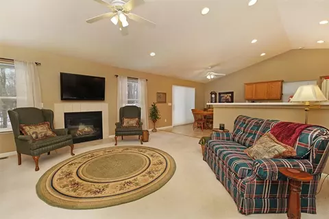21766 Raspberry Rdg, Pinckney, MI 48169 photo 5