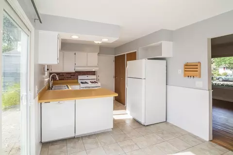 2830 Marshall St, Ann Arbor, MI 48108 photo 10