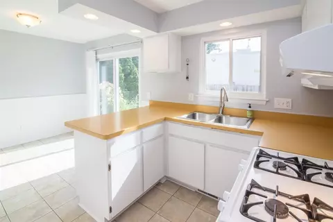 2830 Marshall St, Ann Arbor, MI 48108 photo 9