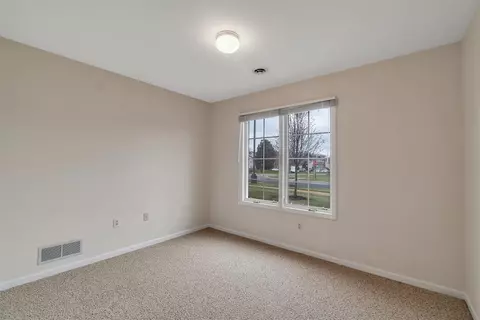 420 Lancaster Ct, Saline, MI 48176 photo 33