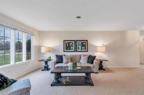420 Lancaster Ct, Saline, MI 48176 photo 12