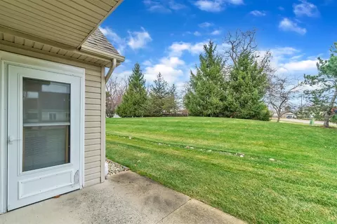 420 Lancaster Ct, Saline, MI 48176 photo 42