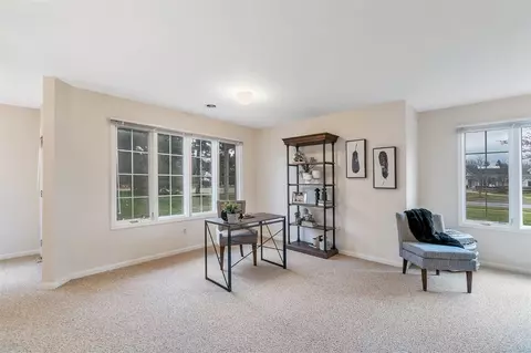 420 Lancaster Ct, Saline, MI 48176 photo 13