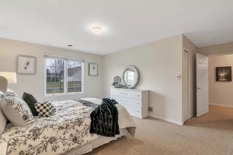 420 Lancaster Ct, Saline, MI 48176 photo 38