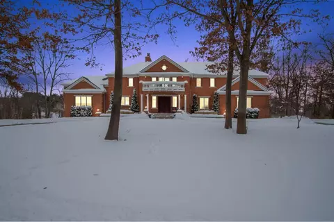 10023 Applegate Ln, Brighton, MI 48114 photo 10