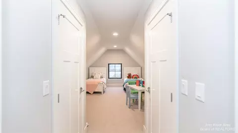 41 Gallery Pointe Dr, Saline, MI 48176 photo 25