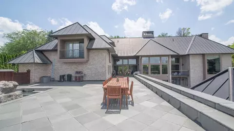 2997 Devonshire Rd, Ann Arbor, MI 48104 photo 3