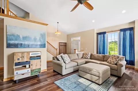 265 Warner Pl, Saline, MI 48176 photo 13