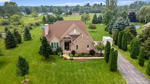 265 Warner Pl, Saline, MI 48176 photo 2