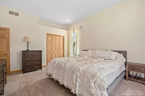 265 Warner Pl, Saline, MI 48176 photo 22