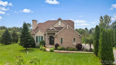 265 Warner Pl, Saline, MI 48176 photo 3