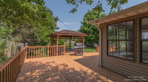 2992 Henry Rd, Jackson, MI 49201 photo 12