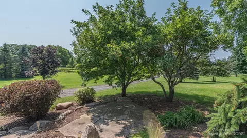 2992 Henry Rd, Jackson, MI 49201 photo 3