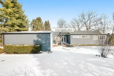 4376 Weber Rd, Saline, MI 48176 photo 2