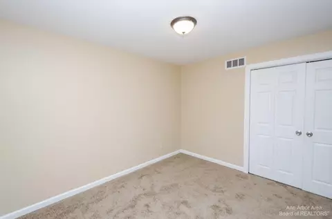 15802 Springhill St, Romulus, MI 48174 photo 10