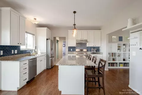 7272 S Pinefield Dr, Dexter, MI 48130 photo 10