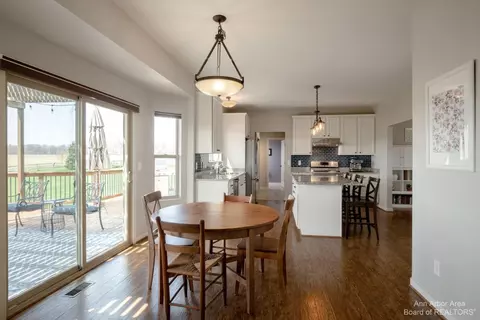 7272 S Pinefield Dr, Dexter, MI 48130 photo 9