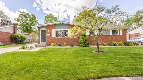 999 Watson Rd, Saline, MI 48176 photo 2
