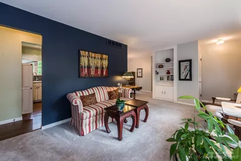 2000 Delafield Dr, Ann Arbor, MI 48105 photo 7