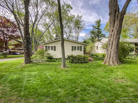 2000 Delafield Dr, Ann Arbor, MI 48105 photo 43