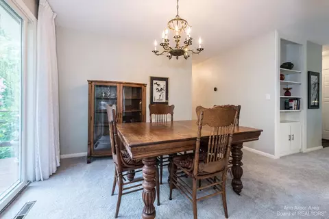 2000 Delafield Dr, Ann Arbor, MI 48105 photo 16