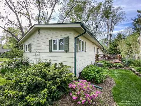 2000 Delafield Dr, Ann Arbor, MI 48105 photo 41