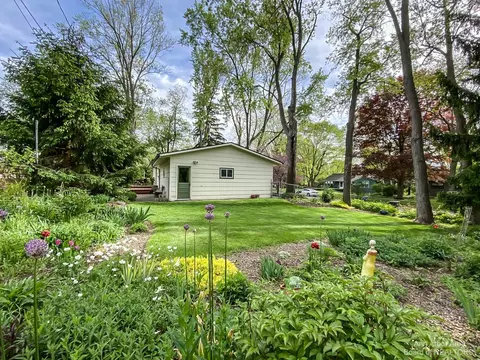 2000 Delafield Dr, Ann Arbor, MI 48105 photo 48