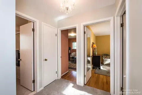 2000 Delafield Dr, Ann Arbor, MI 48105 photo 18