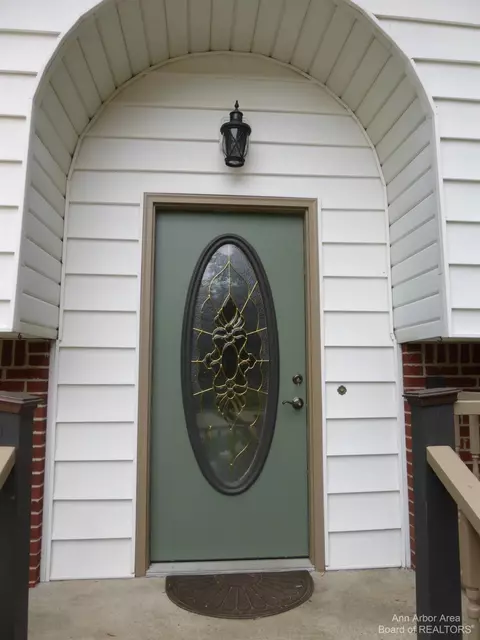 330 E Franklin St, Clinton, MI 49236 photo 6