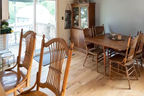 330 E Franklin St, Clinton, MI 49236 photo 12