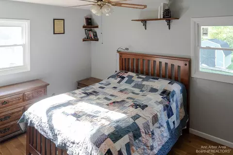 330 E Franklin St, Clinton, MI 49236 photo 19