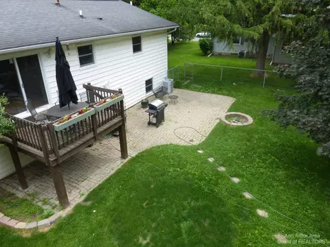 330 E Franklin St, Clinton, MI 49236 photo 35