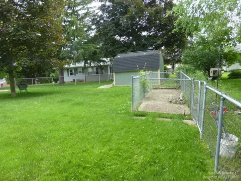 330 E Franklin St, Clinton, MI 49236 photo 43