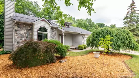568 Glenwyth, Brighton, MI 48116 photo 2