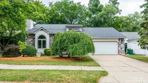 568 Glenwyth, Brighton, MI 48116 photo 1