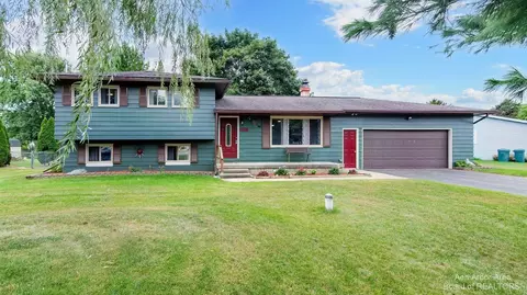 3679 Westgate Pl, Tecumseh, MI 49286 photo 1