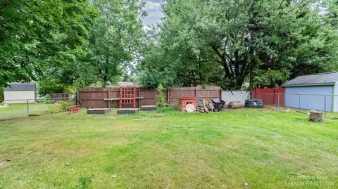 3679 Westgate Pl, Tecumseh, MI 49286 photo 4