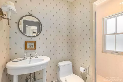 516 Fifth St, Ann Arbor, MI 48103 photo 24