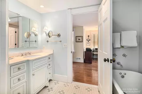 516 Fifth St, Ann Arbor, MI 48103 photo 34