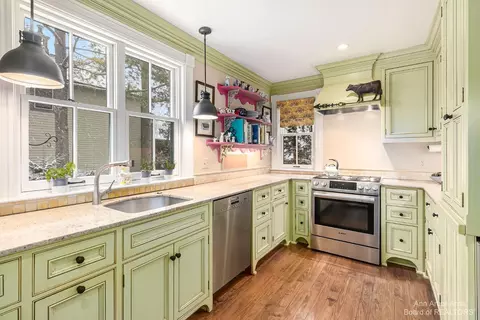 516 Fifth St, Ann Arbor, MI 48103 photo 13