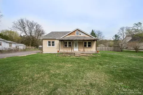 5999 Dellor Rd, Belleville, MI 48111