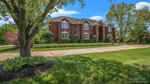 1803 Brookview, Saline, MI 48176