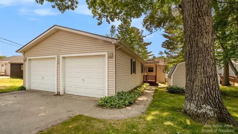 6583 Circle Dr, Harrison, MI 48625 photo 26