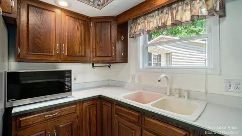 6583 Circle Dr, Harrison, MI 48625 photo 14