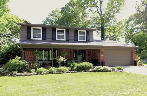 3480 Brentwood Ct, Ann Arbor, MI 48108