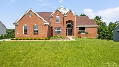 5624 Hartman Ct, Dexter, MI 48130