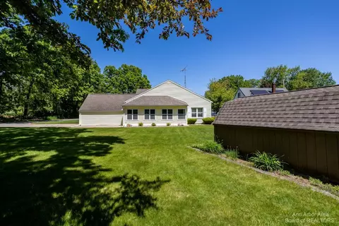 2317 Chesning Ave, Jackson, MI 49202 photo 33