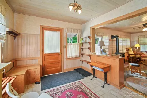 722 W Washington Ave, Jackson, MI 49201 photo 9
