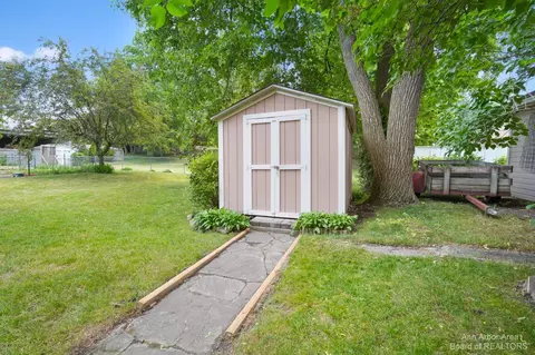 722 W Washington Ave, Jackson, MI 49201 photo 38